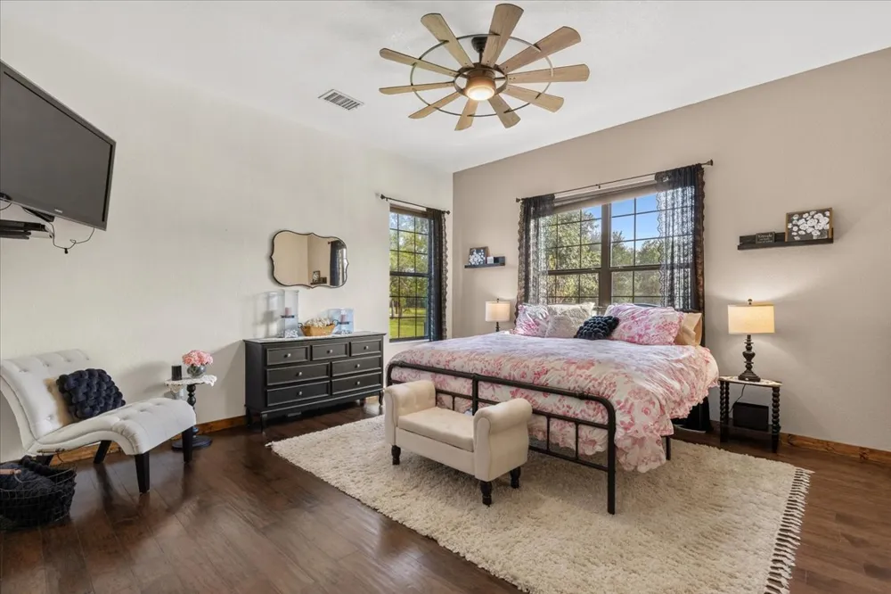 175 Wilson Road Elgin, TX 78621