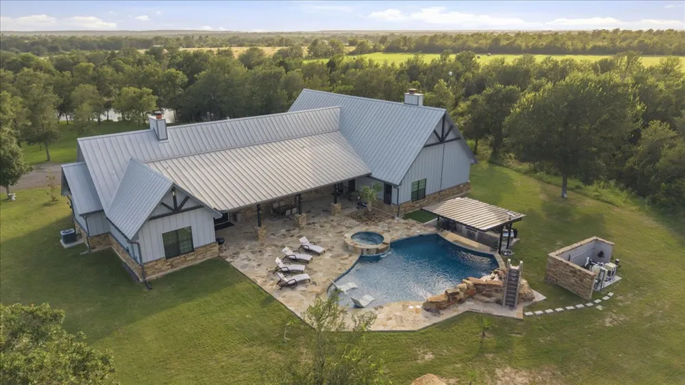 175 Wilson Road Elgin, TX 78621