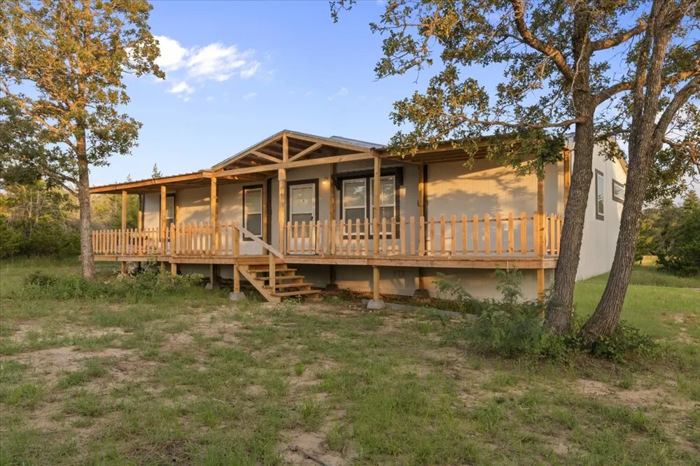 175 Wilson Road Elgin, TX 78621