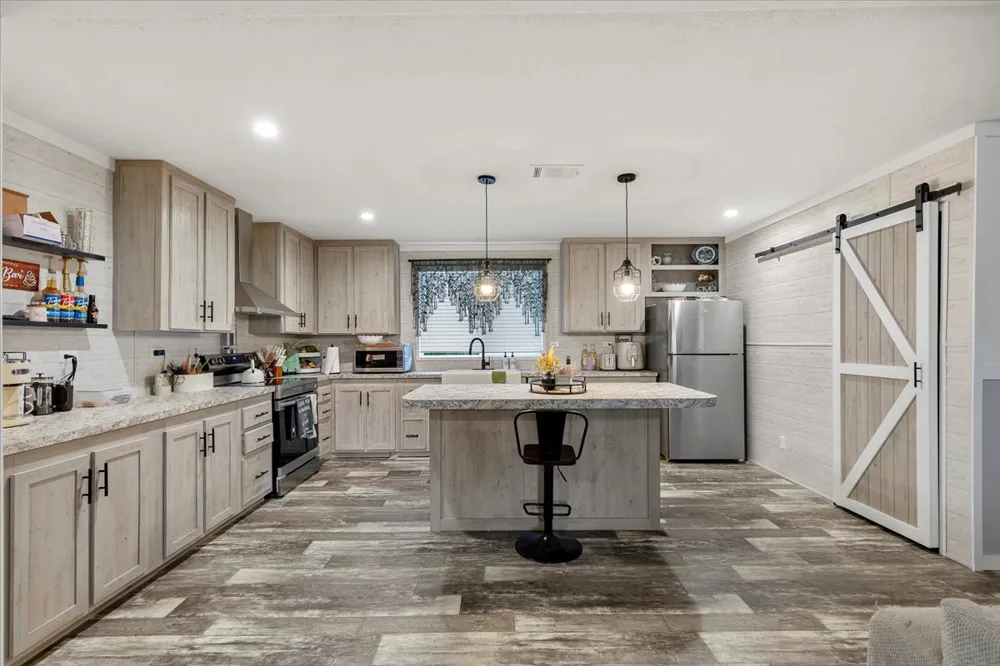 175 Wilson Road Elgin, TX 78621