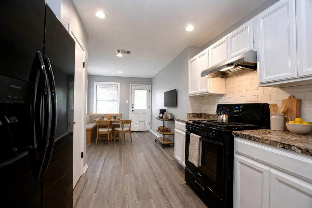 400 Ashbury Drive Leander, TX 78641