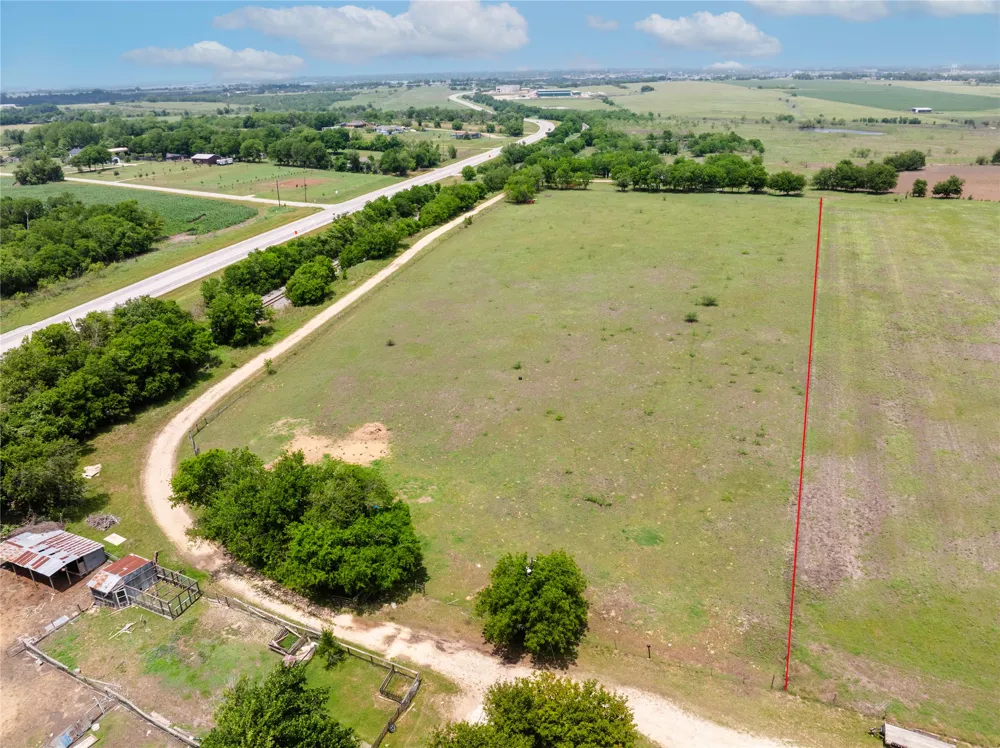 2901 S Main Street Taylor, TX 76574