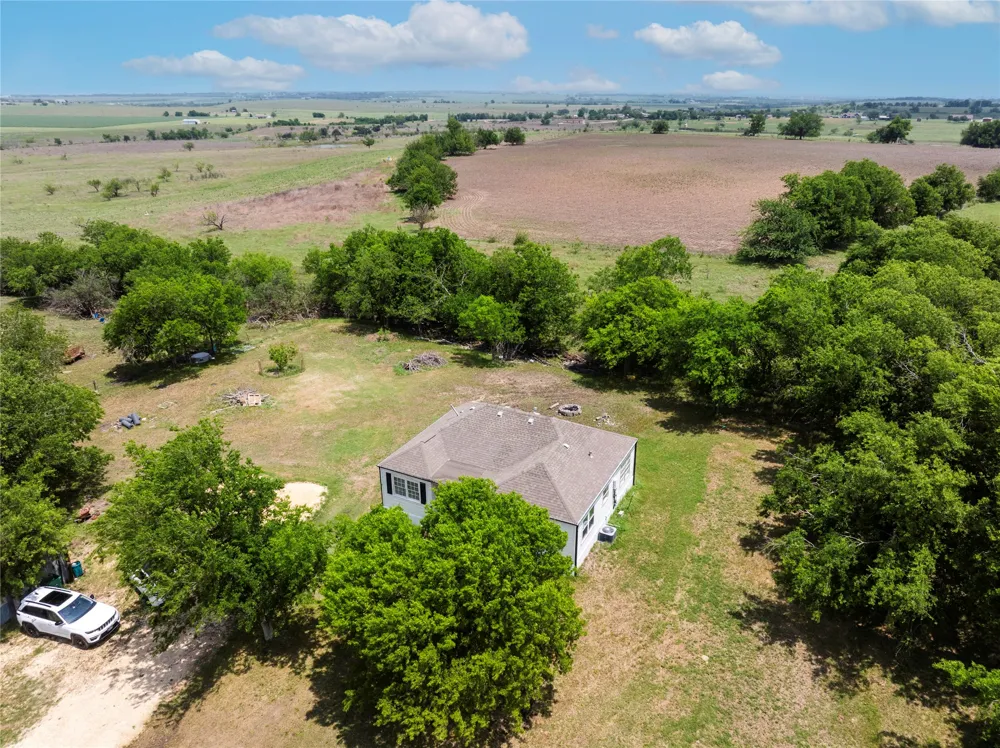 2901 S Main Street Taylor, TX 76574