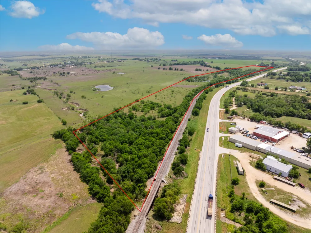 2901 S Main Street Taylor, TX 76574