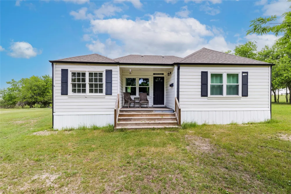 2901 S Main Street Taylor, TX 76574