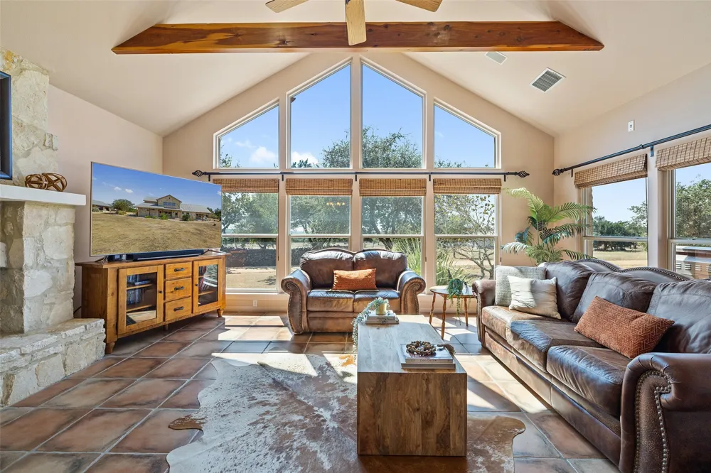 1120 Canyon View Road Dripping Springs, TX 78620