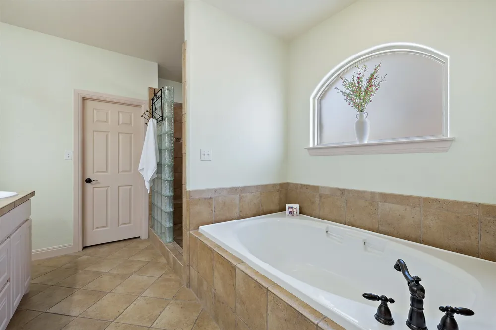 1120 Canyon View Road Dripping Springs, TX 78620