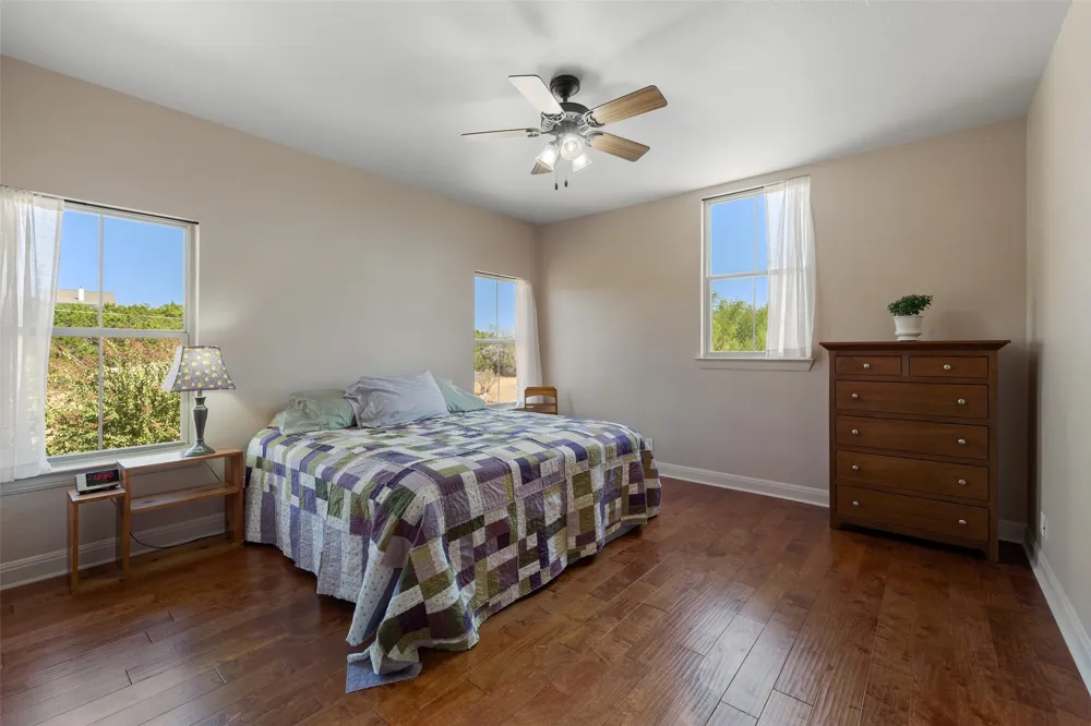 1120 Canyon View Road Dripping Springs, TX 78620