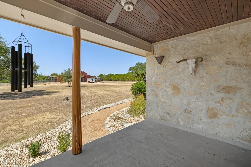 1120 Canyon View Road Dripping Springs, TX 78620
