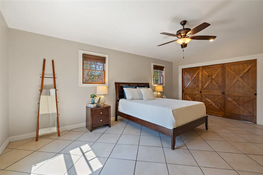 1120 Canyon View Road Dripping Springs, TX 78620