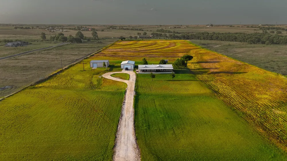 401 County Road 330 Granger, TX 76530