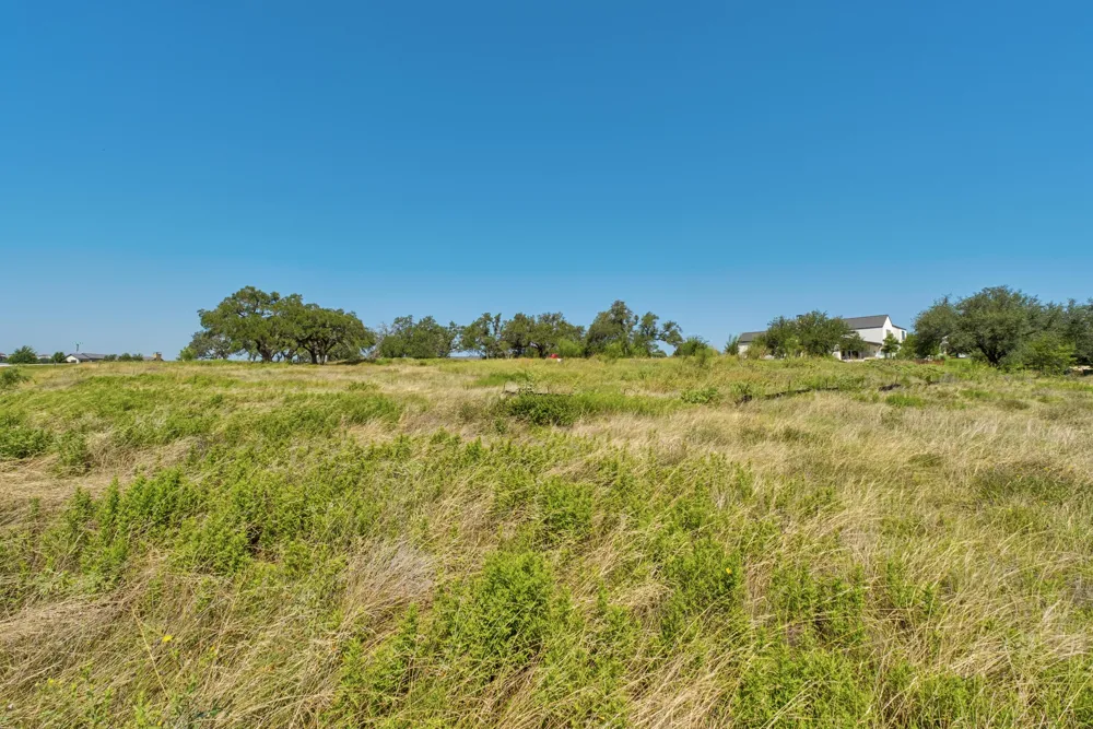 5813 Twin Peaks Trace Austin, TX 78738