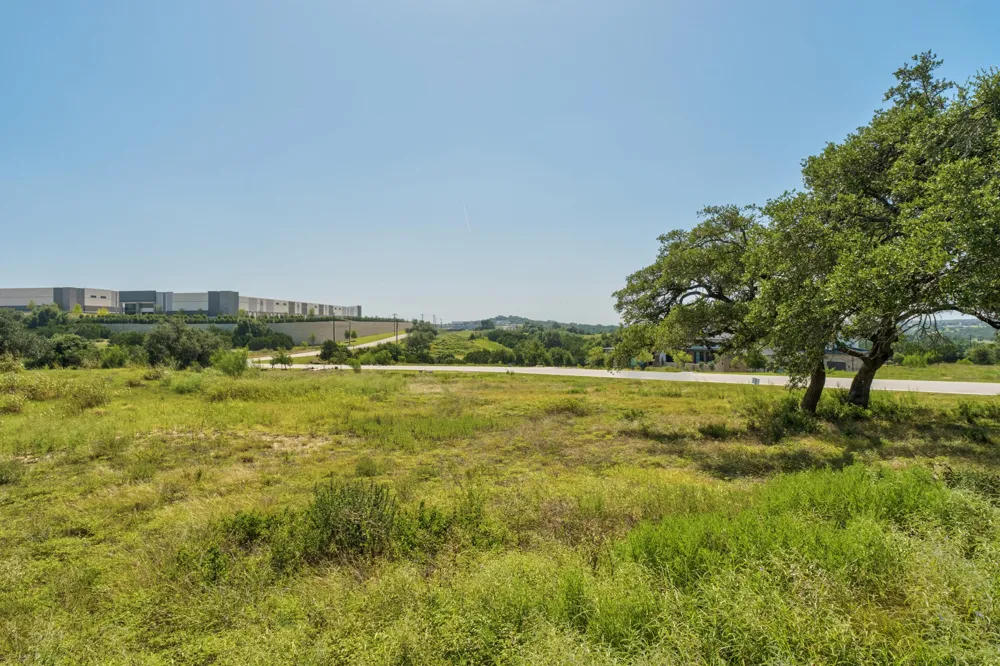 5813 Twin Peaks Trace Austin, TX 78738