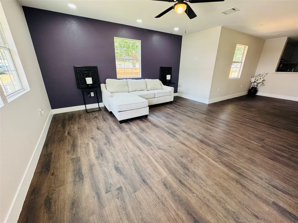 617 Persimmon Street Lockhart, TX 78644