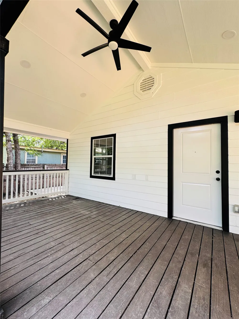 617 Persimmon Street Lockhart, TX 78644