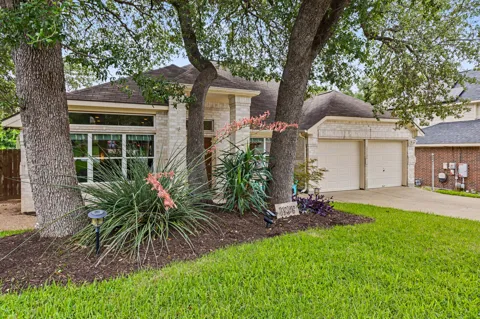 1909 Holly Hill Drive