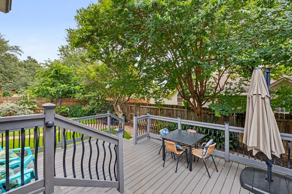 1909 Holly Hill Drive Leander, TX 78641