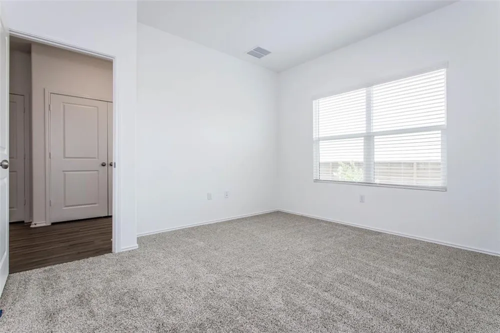 7305 Spotted Leaf Way Del Valle, TX 78617