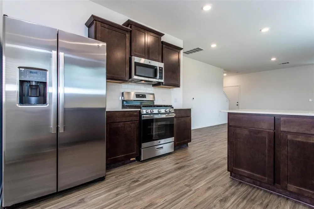 7305 Spotted Leaf Way Del Valle, TX 78617