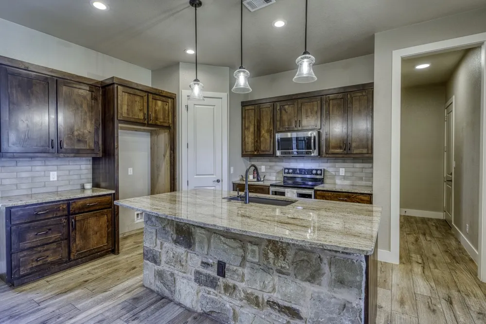 804 Four Oaks Lane Marble Falls, TX 78654