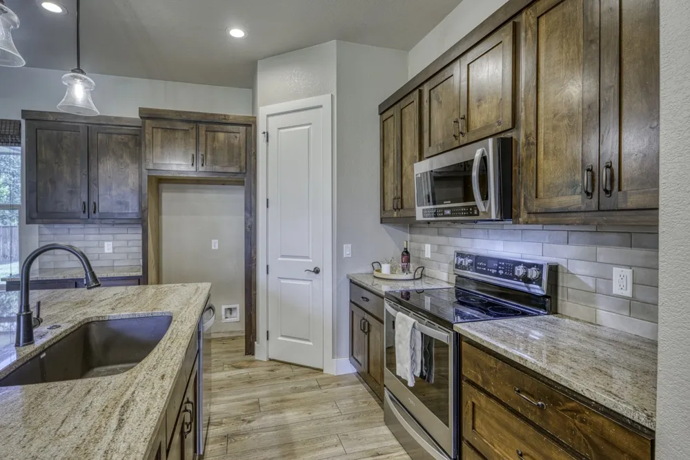 804 Four Oaks Lane Marble Falls, TX 78654