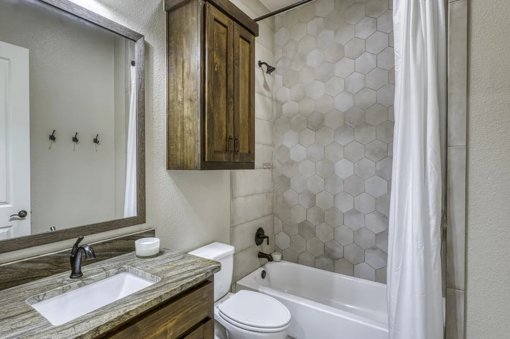 804 Four Oaks Lane Marble Falls, TX 78654