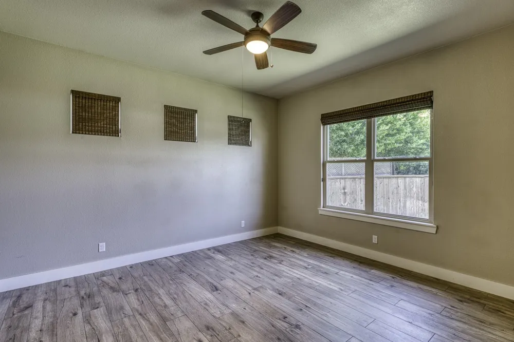 804 Four Oaks Lane Marble Falls, TX 78654
