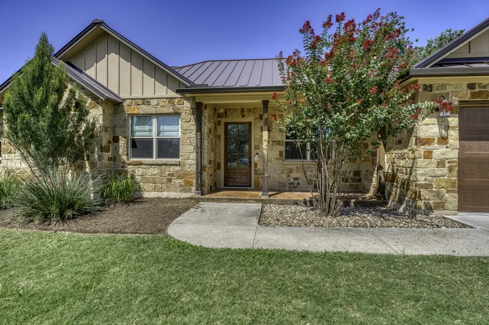 804 Four Oaks Lane Marble Falls, TX 78654