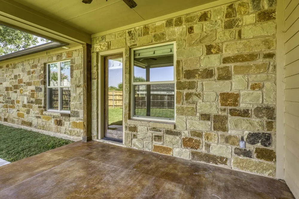 804 Four Oaks Lane Marble Falls, TX 78654