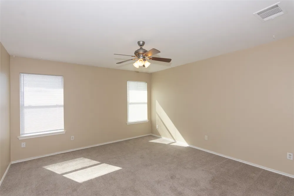 245 Shale Drive Jarrell, TX 76537