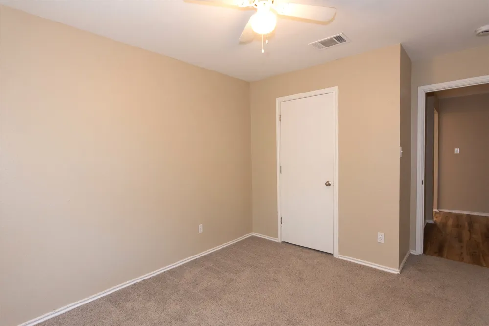245 Shale Drive Jarrell, TX 76537