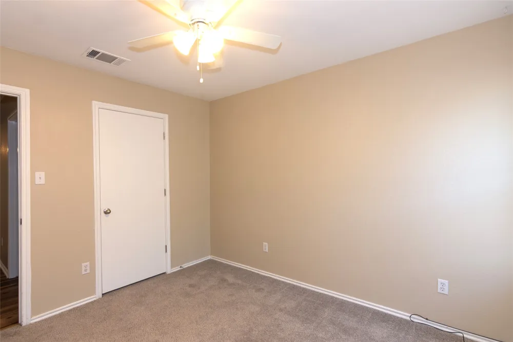 245 Shale Drive Jarrell, TX 76537