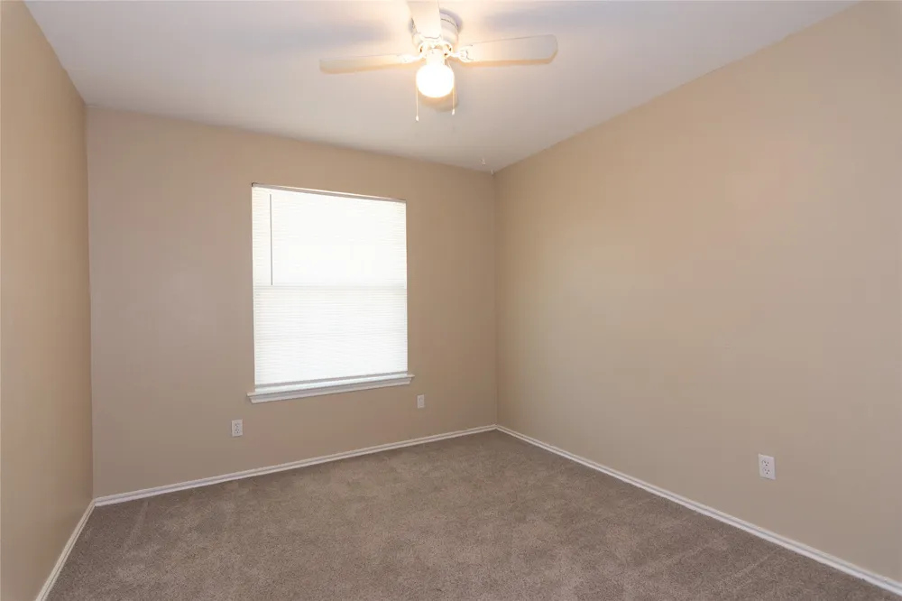 245 Shale Drive Jarrell, TX 76537