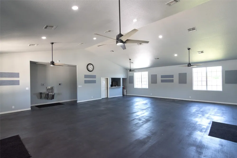 245 Shale Drive Jarrell, TX 76537