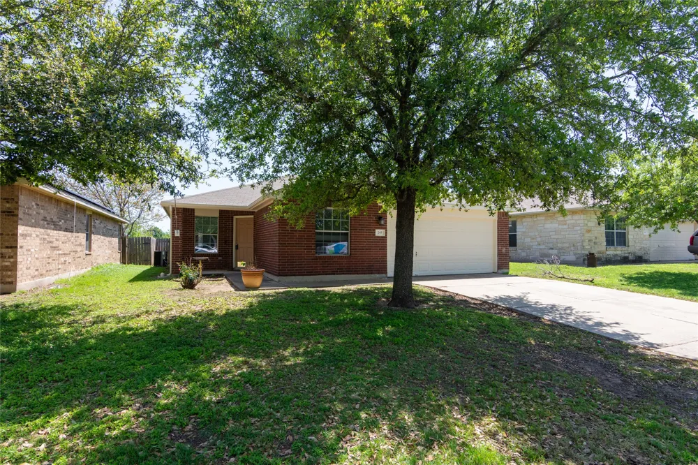 245 Shale Drive Jarrell, TX 76537