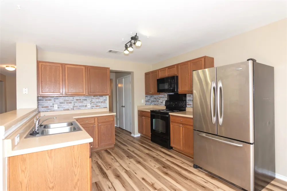 245 Shale Drive Jarrell, TX 76537