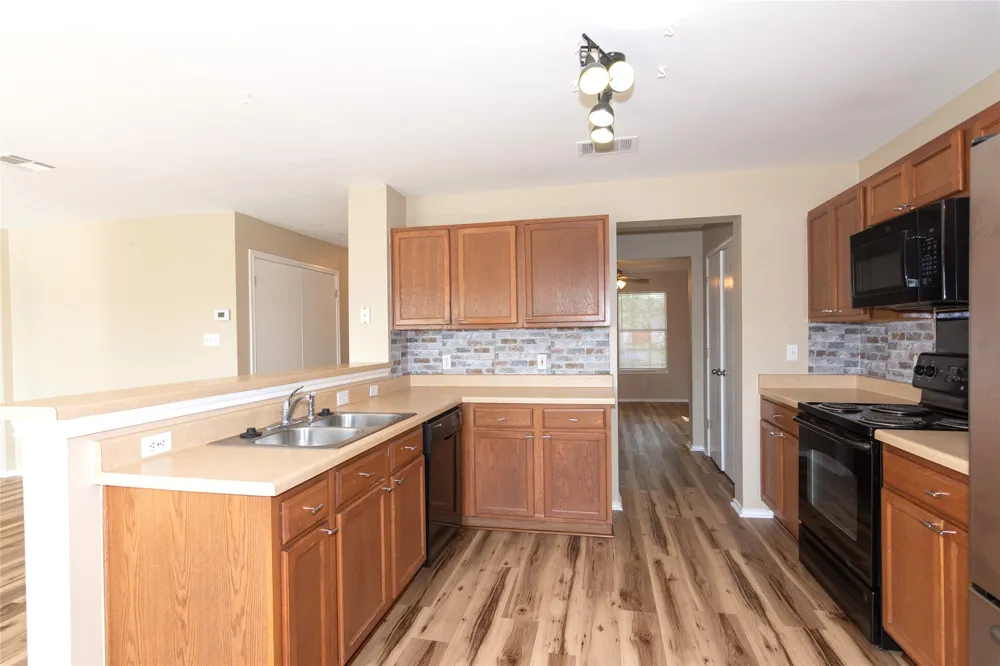 245 Shale Drive Jarrell, TX 76537