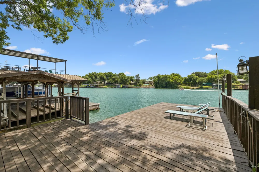 2632 Williams Lakeshore Drive Kingsland, TX 78639