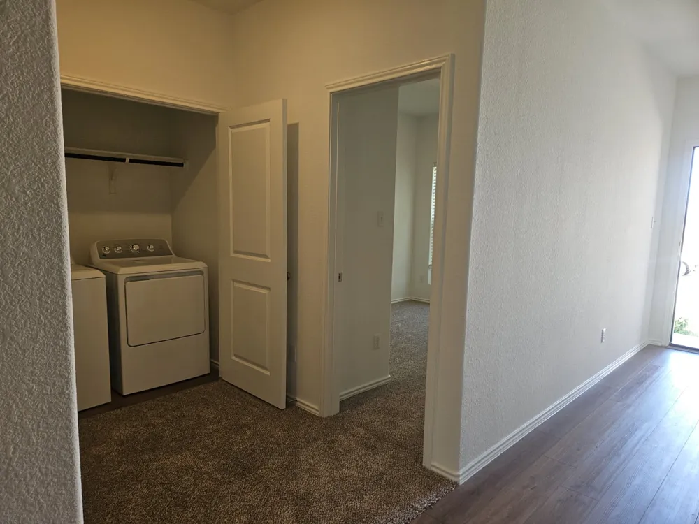 617 The Ugly Way Jarrell, TX 76537