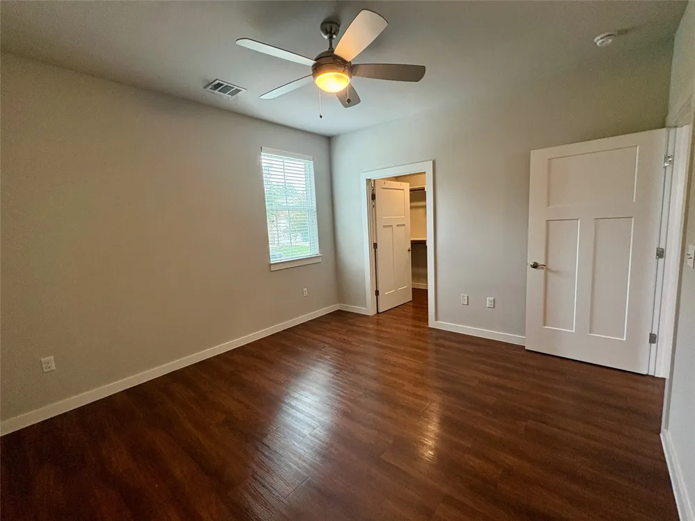 241 Rose Drive #B Dripping Springs, TX 78620