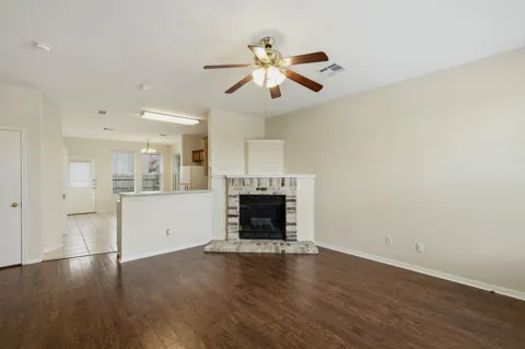 2215 Dry Creek Drive #816