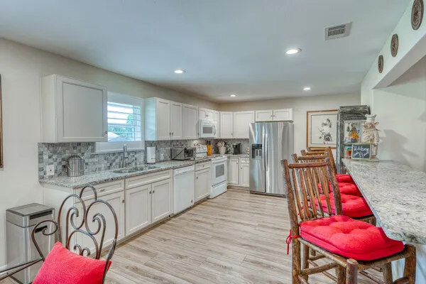 215 E McGee Trail Kingsland, TX 78639