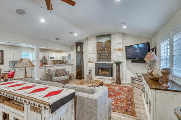 215 E McGee Trail Kingsland, TX 78639