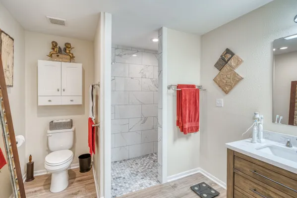 215 E McGee Trail Kingsland, TX 78639