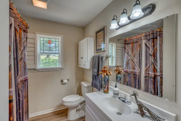 215 E McGee Trail Kingsland, TX 78639