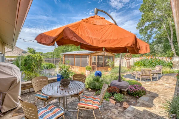215 E McGee Trail Kingsland, TX 78639