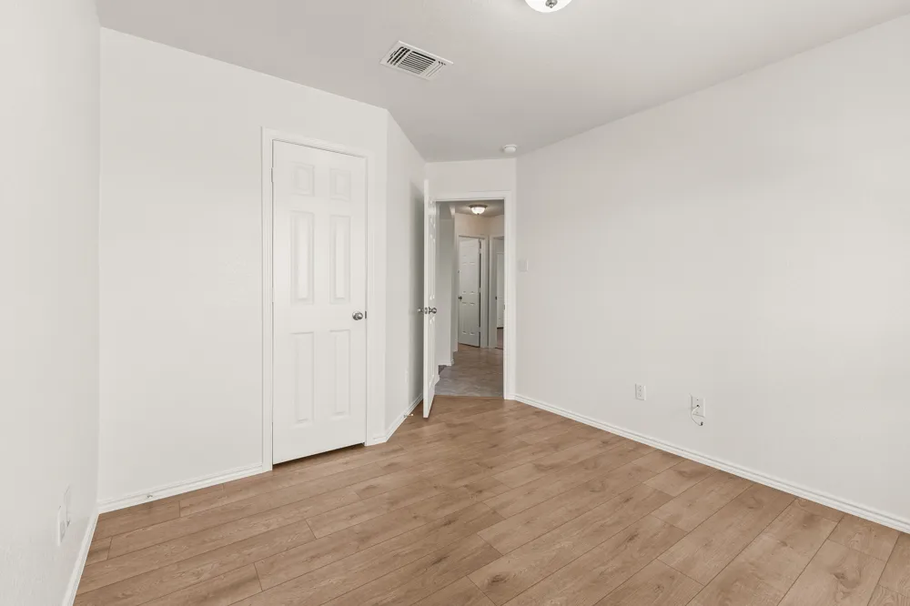 109 Midas Lane Jarrell, TX 76537