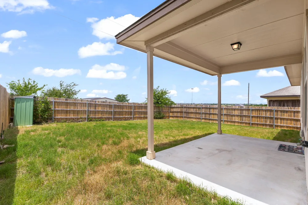 109 Midas Lane Jarrell, TX 76537