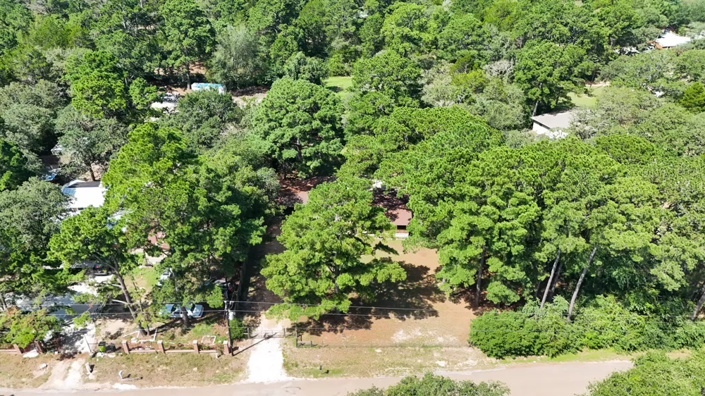 111 Old Piney Trail Paige, TX 78659
