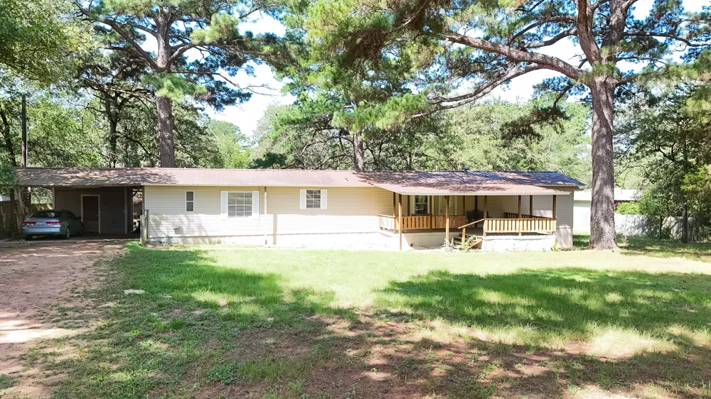 111 Old Piney Trail Paige, TX 78659